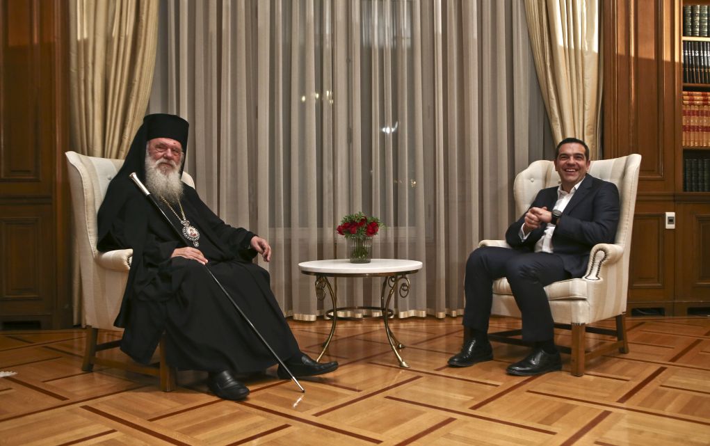 Σε εξέλιξη η συνάντηση Τσίπρα – Αρχιεπισκόπου Ιερώνυμου
