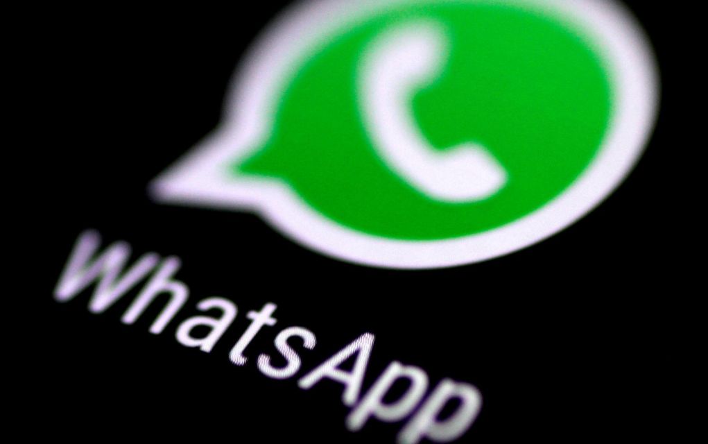 Πατέρας στη Γαλλία μηνύει το YouTube και το WhatsApp
