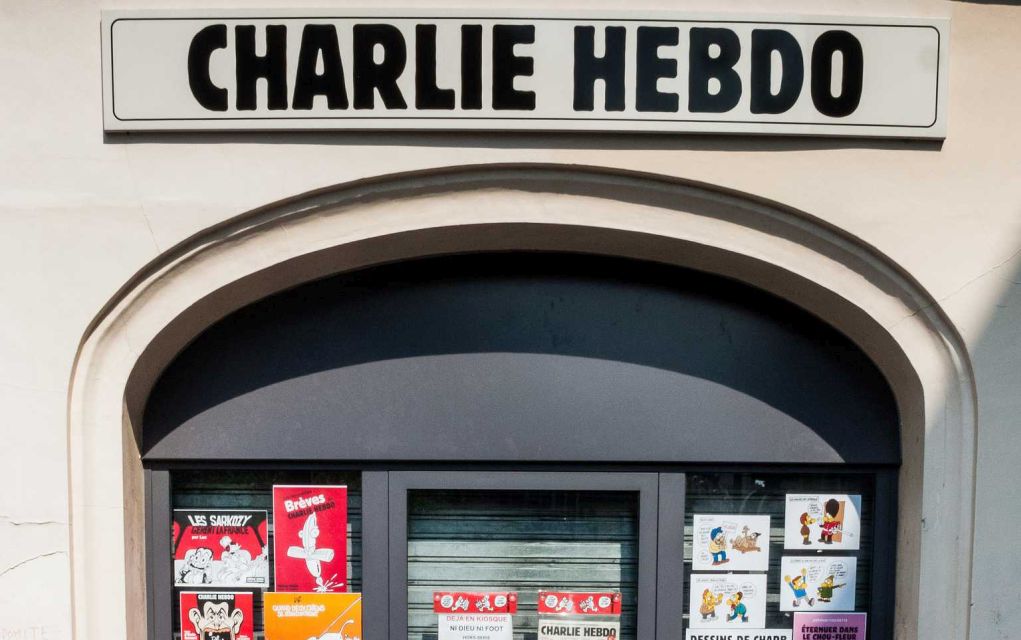 Η Charlie Hebdo χαιρετίζει τη σύλληψη τζιχαντιστή