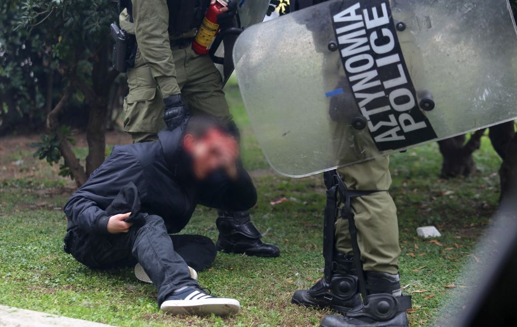 Δέκα προσαγωγές για τα επεισόδια στην Αθήνα