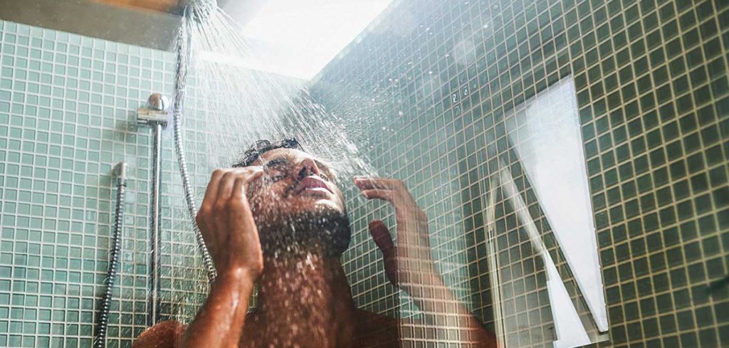 Τι είναι το recovery shower και πως το πετυχαίνουμε μετά την προπόνηση;
