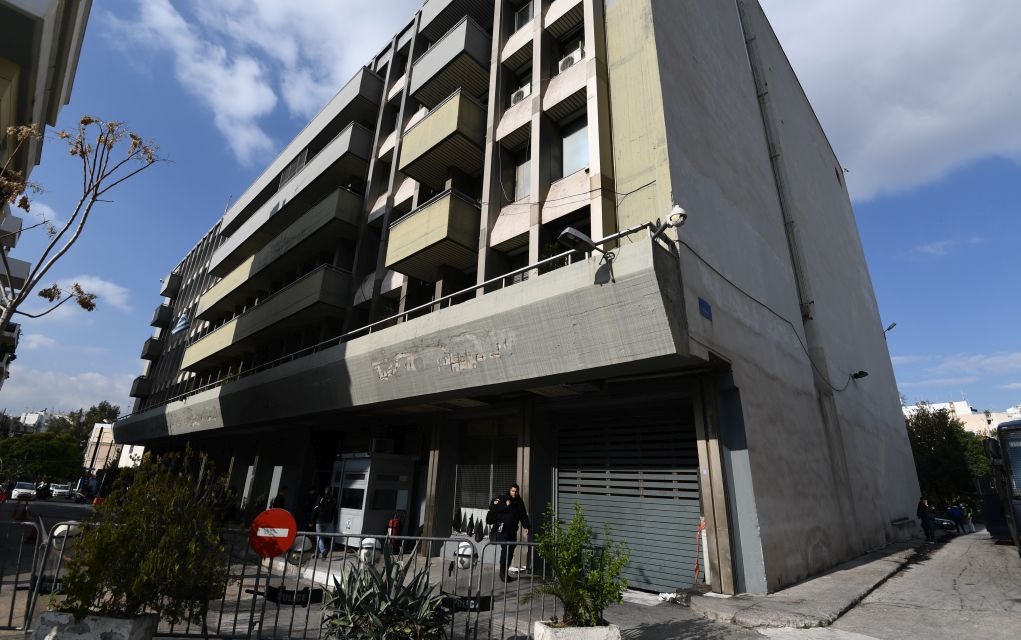 Δύο προσαγωγές για την επίθεση κουκουλοφόρων στα ΜΑΤ