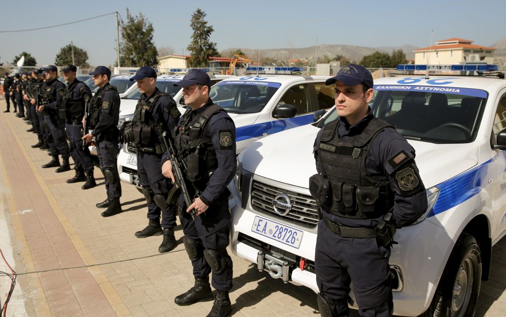 Ταμπουρωμένος 60χρονος στον Άγιο Δημήτριο – Διαπραγματεύσεις με την Αστυνομία