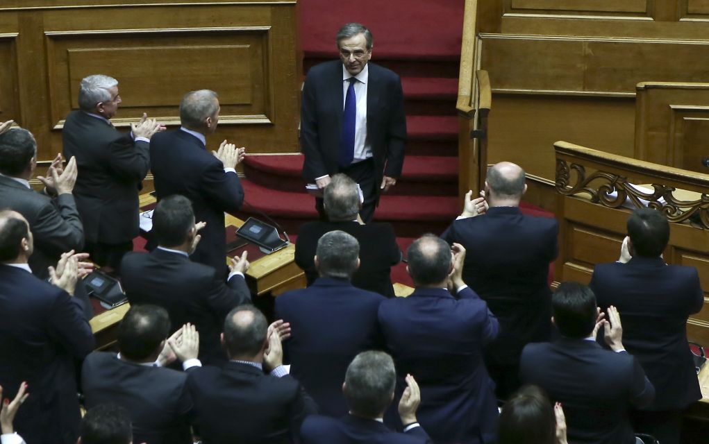 «Λαϊκό προσκύνημα» στον Αντώνη Σαμαρά