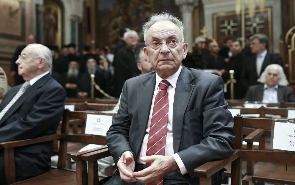 Τους έβλεπε όλους ίσια ο Σιούφας