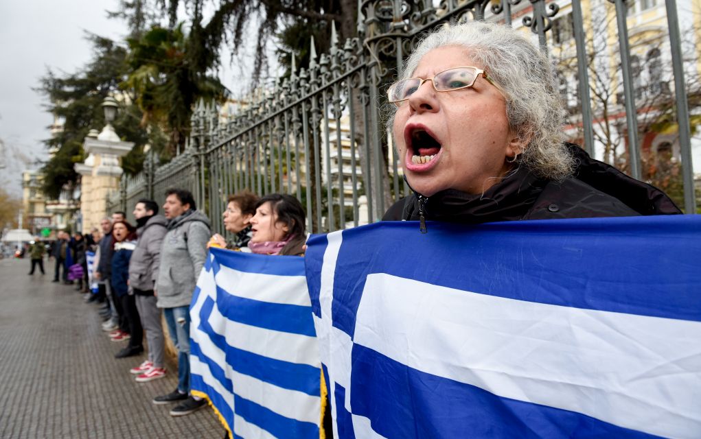 Θεσσαλονίκη: Αλυσίδα πολιτών για τη συμφωνία των Πρεσπών