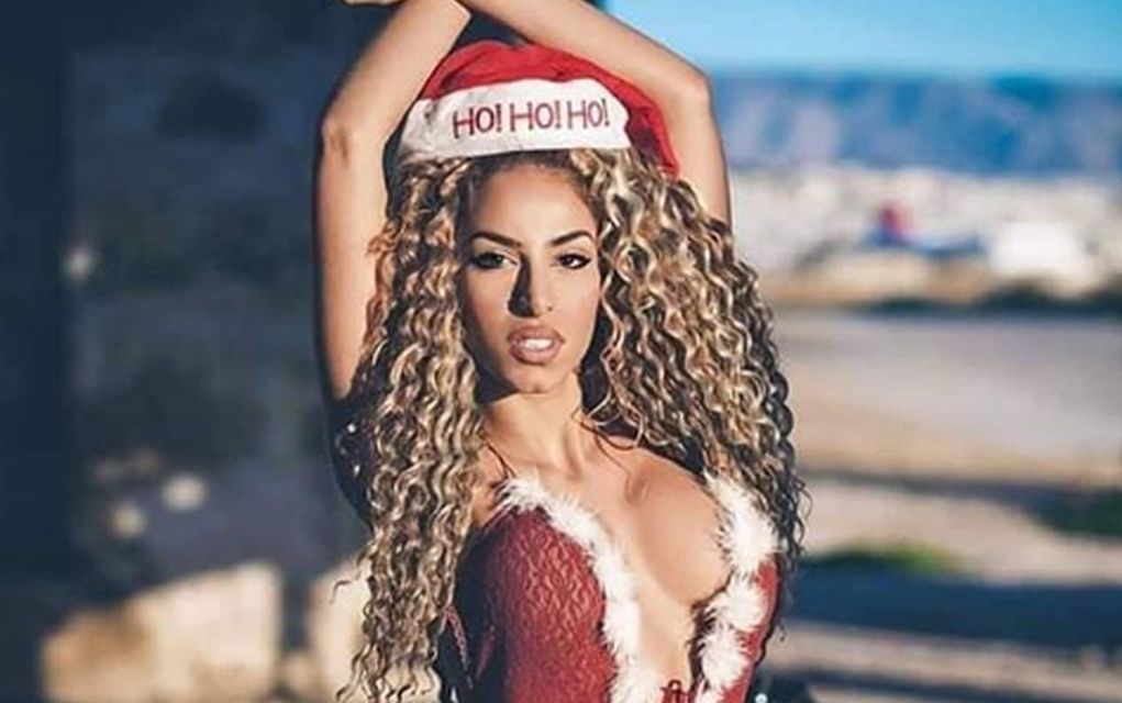 Η «καυτή» Γιουσέφ χόρεψε Twerk με σκουφί του Αϊ-Βασίλη! (vd)