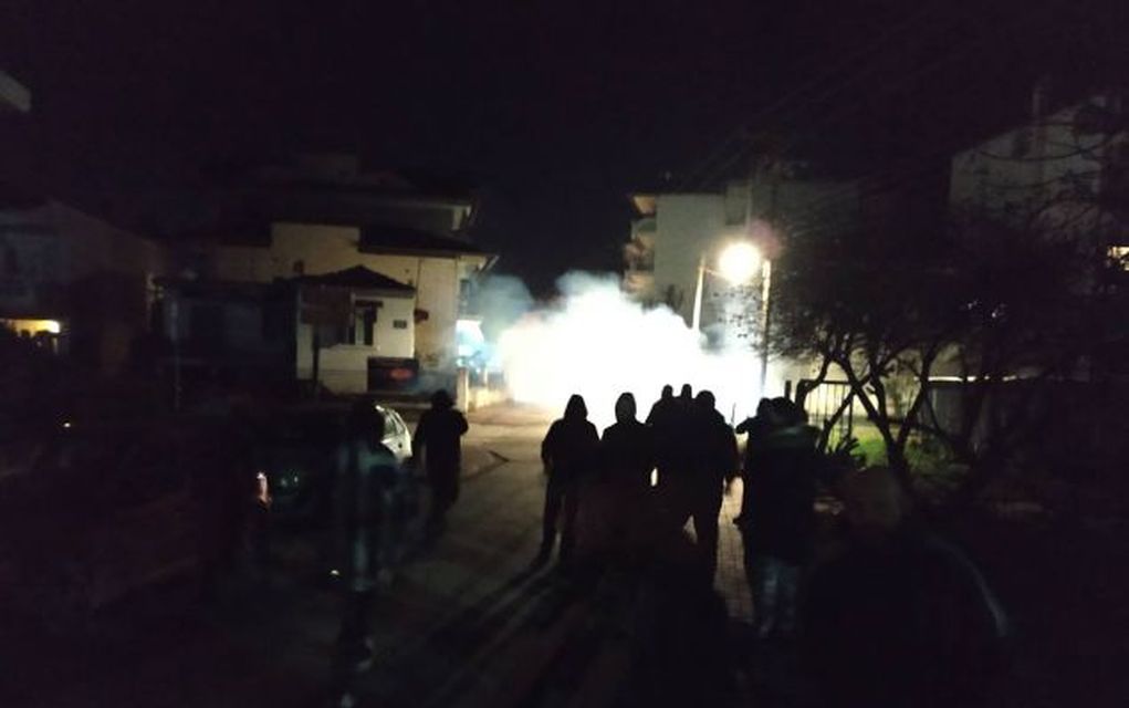 Επεισόδια σε σπίτι βουλευτή του ΣΥΡΙΖΑ στην Κατερίνη (vd)