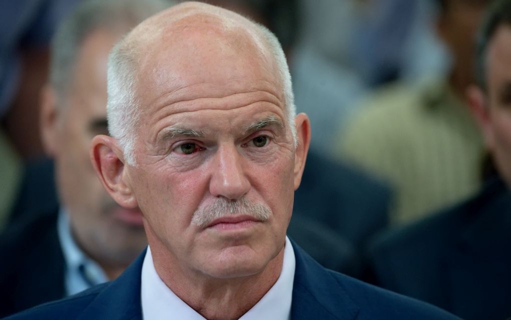 Μάχη με τα κύματα έδωσε ο Γιώργος Παπανδρέου
