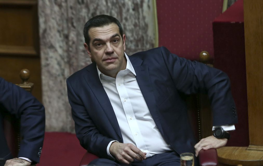 «Ο Τσίπρας είναι καταγέλαστος και καραγκιόζης»
