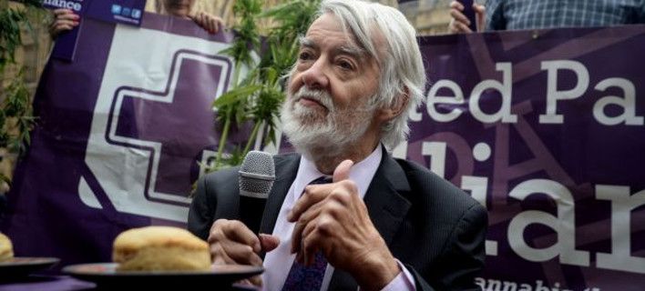 Απεβίωσε ο πρώην βουλευτής Πολ Φλιν
