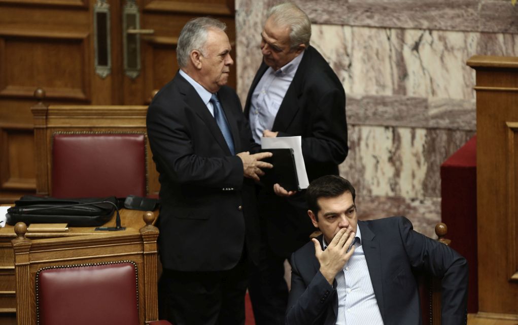 Κυβέρνηση εναντίον τραπεζών για τα “κόκκινα” δάνεια