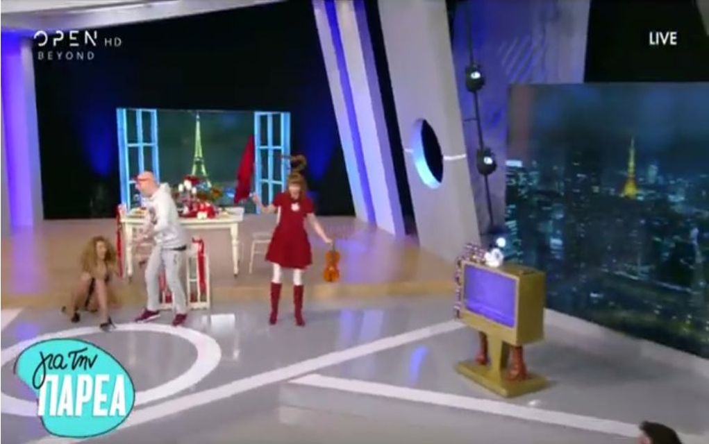 Η επική τούμπα της Γιουσέφ στην εκπομπή του Μουτσινά! (vd)