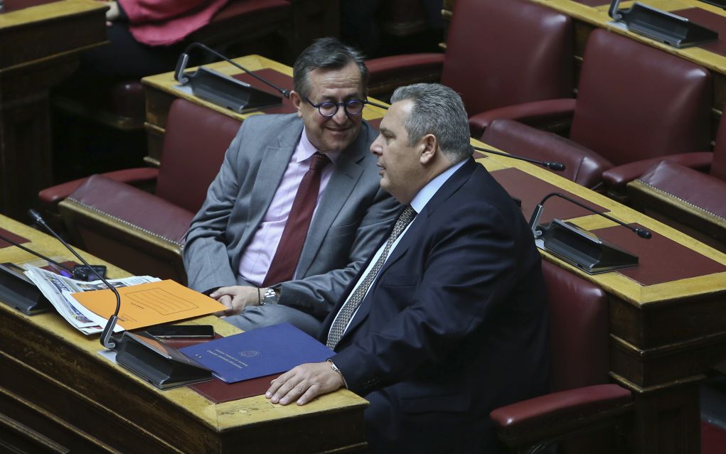 Τα sms που έστειλε ο Καμμένος στον Νικολόπουλο (pic)