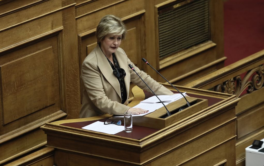 Κόλλια-Τσαρουχά: «Καμία συμφωνία κάτω από το κίβδηλο όνομα ‘Μακεδονία’»