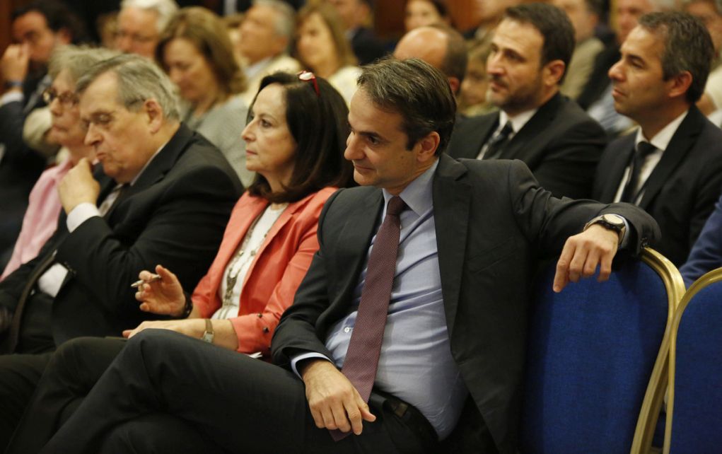 Ο Κυριάκος κλείνει το μάτι σε Φλωρίδη και Διαμαντοπούλου