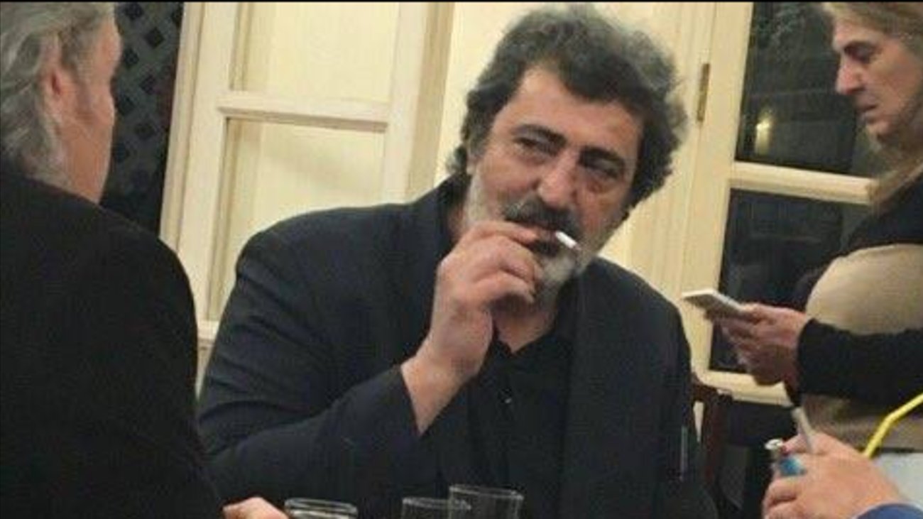 «Μαγκιά» Πολάκη στον Επίτροπο για το τσιγάρο