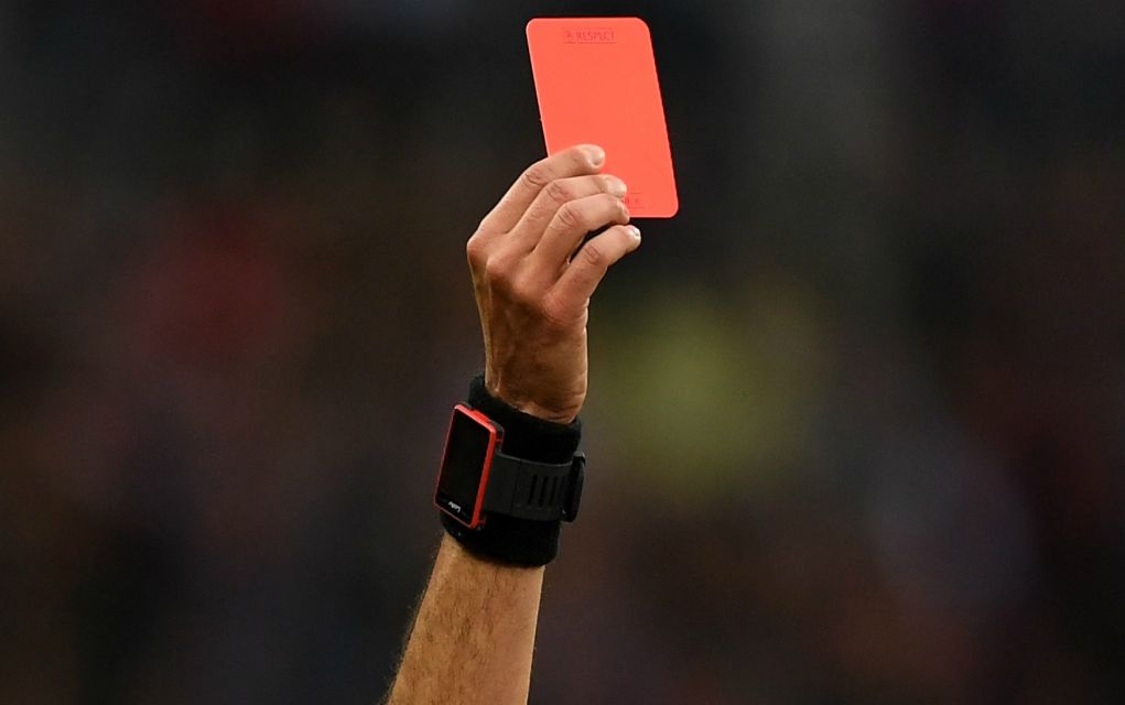 Από τα πιο…φρικτά τάκλιν όλων των εποχών (vd)
