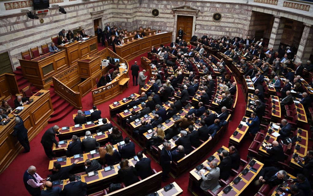 Βουλή: Ψηφοφορία για το πρωτόκολλο εισόδου της ΠΓΔΜ (LIVE)