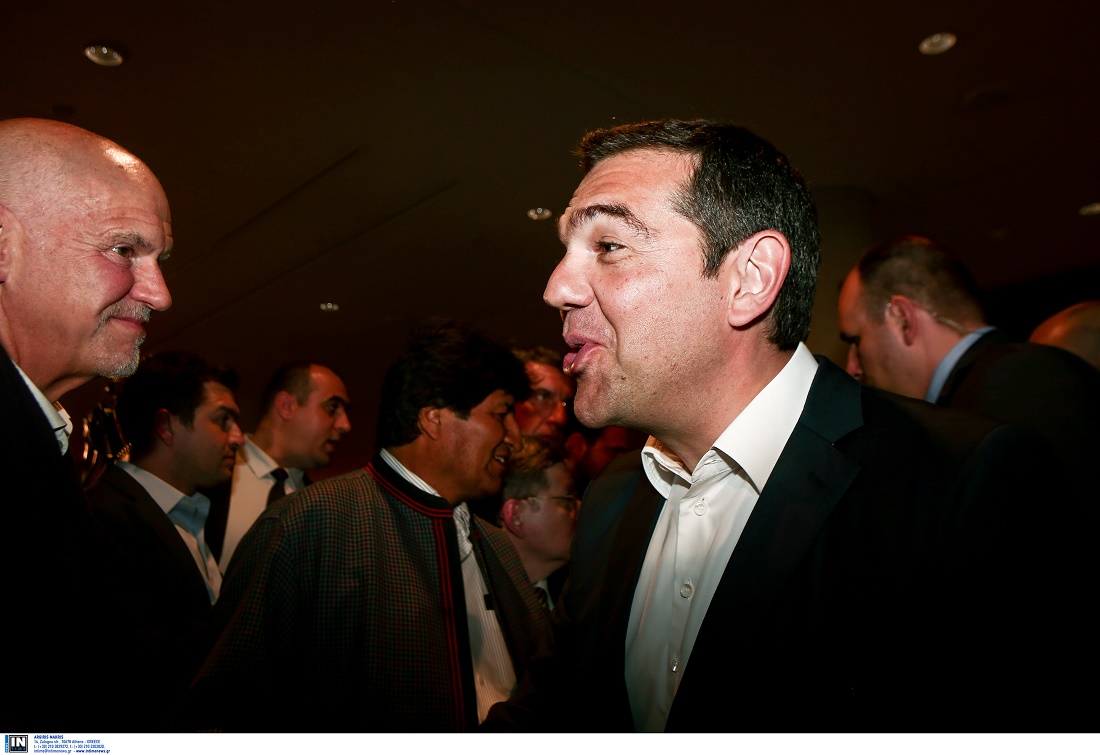 Rheinische Post: «Ο Τσίπρας εξαπατά τους πολίτες»