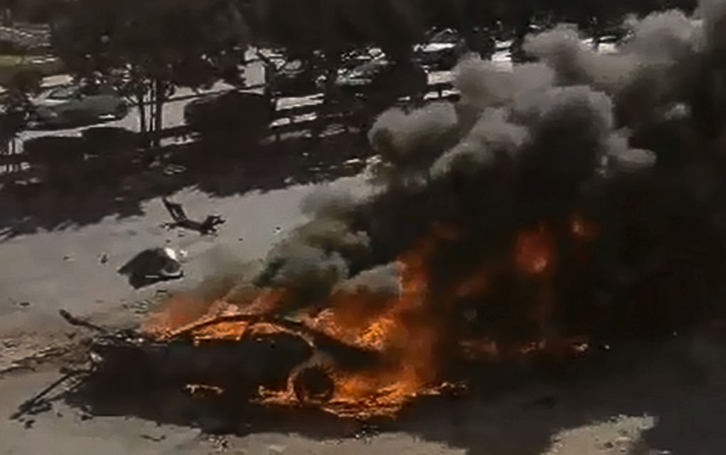 Έκρηξη στη Γλυφάδα: Εντοπίστηκαν υπολείμματα δυναμίτιδας στο όχημα