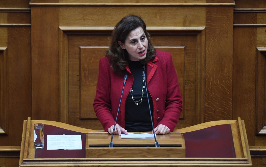Κεφαλίδου: «Αμοραλιστής και λαϊκιστής ο Τσίπρας»