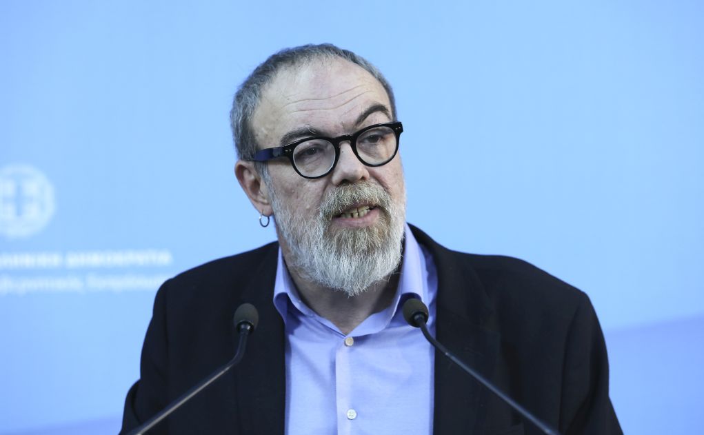 Κυρίτσης: «Δεν έχει σκοτωθεί κανείς από μολότοφ»! (vd)