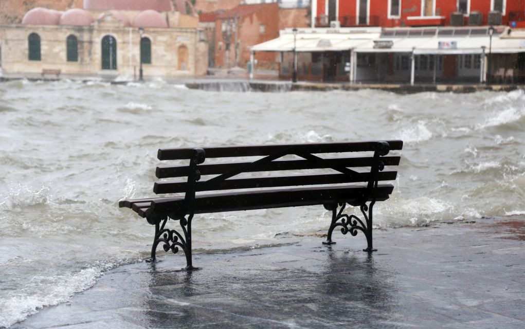 Χιόνια και ισχυροί άνεμοι σήμερα Σάββατο 30/03