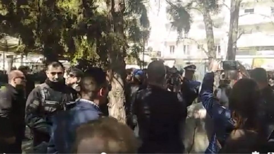 «Κράξιμο» στη βουλευτή Σερρών, Αφροδίτη Σταμπουλή