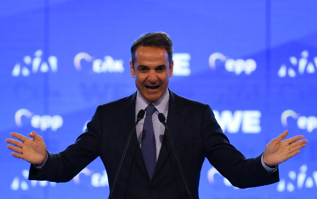 O Μητσοτάκης θέλει τον Τσίπρα στο δικό του… γήπεδο