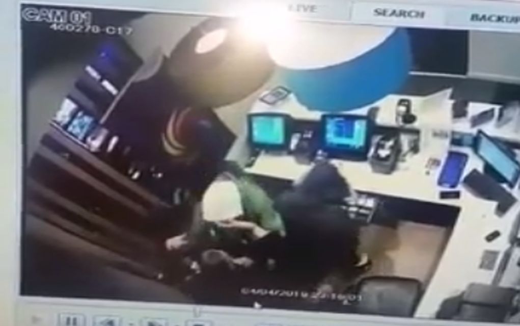 VIDEO: Η ένοπλη ληστεία σε κατάστημα στο Κορδελιό Θεσσαλονίκης