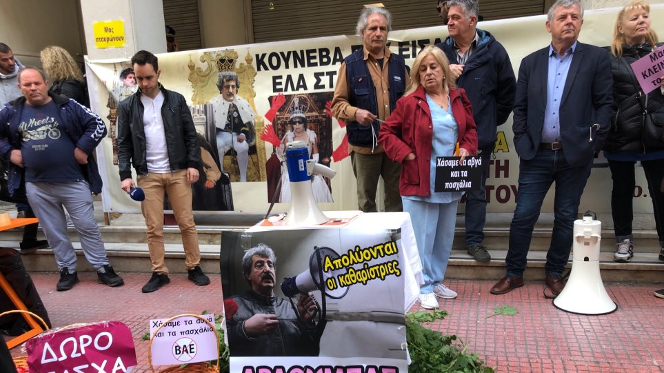 Καθαρίστριες για Πολάκη: «Είναι αρλούμπας»