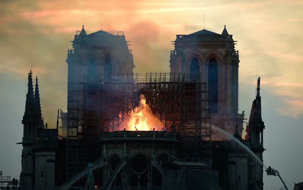 Notre Dame: Αρχιτεκτονικός διαγωνισμός για τον σχεδιασμό του νέου βέλους