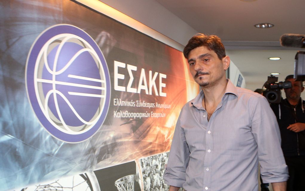 Γιαννακόπουλος: «Να πάψουν να φέρονται σαν δύο κακομαθημένα μικρά παιδιά»