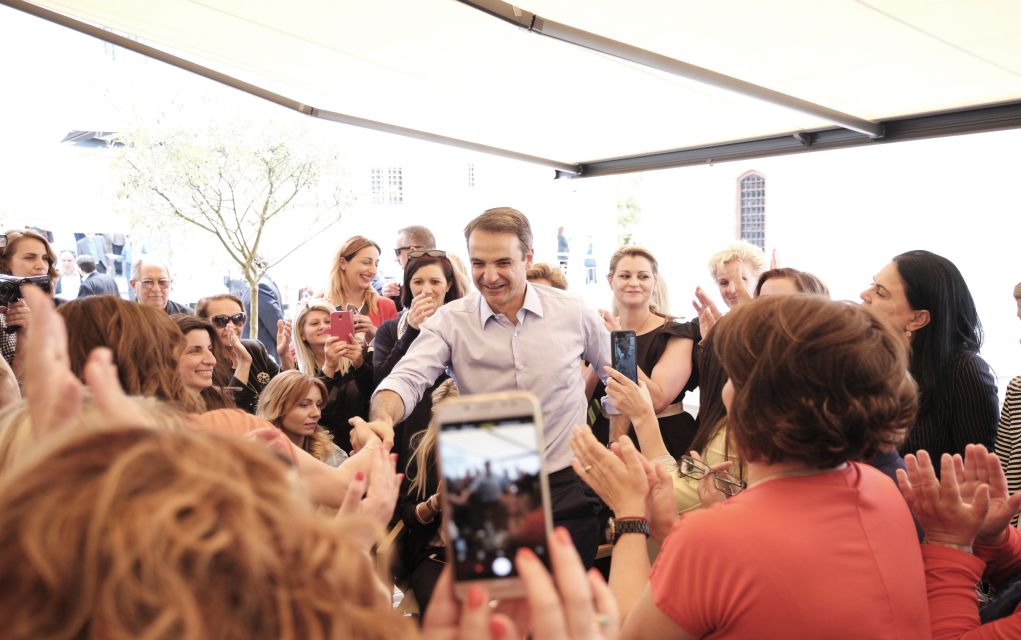 Μητσοτάκης σε στελέχη ΣΥΡΙΖΑ: «Καλή δύναμη»
