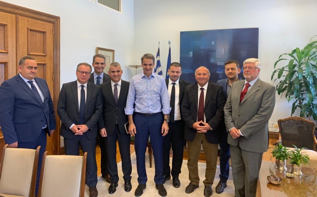Με ομογενείς της Αλβανίας συναντήθηκε ο Κυριάκος Μητσοτάκης