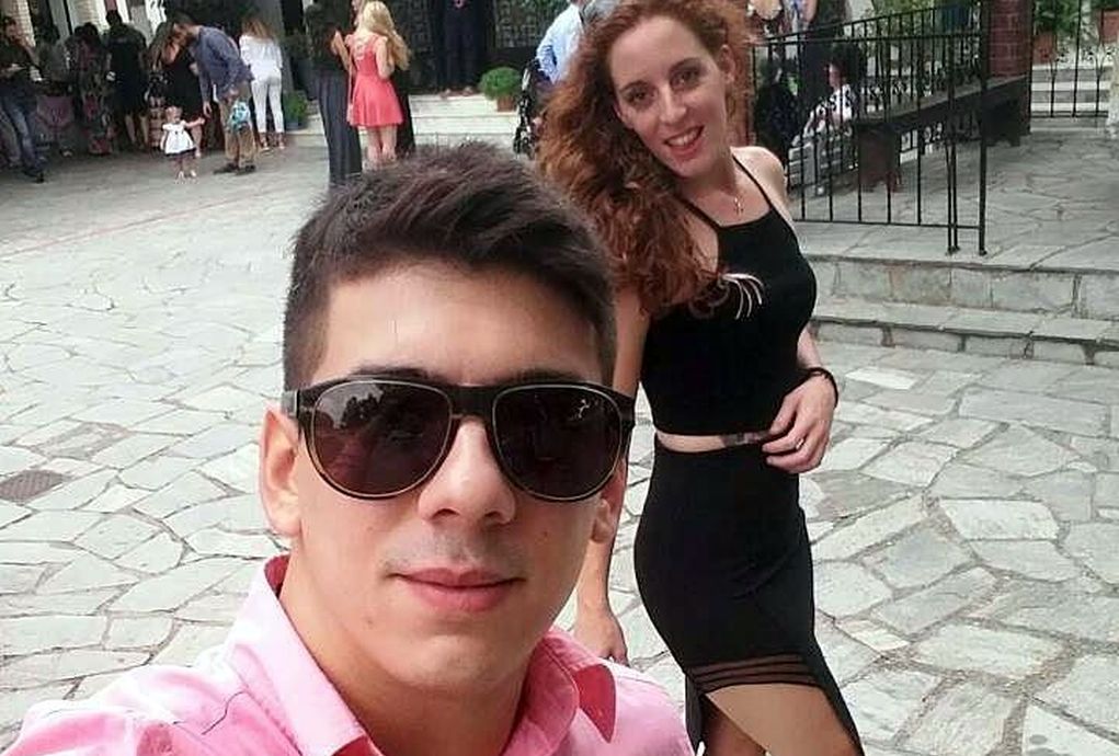 Οι σέλφι της Σπυριδούλας με τον σύντροφό της! (pics)