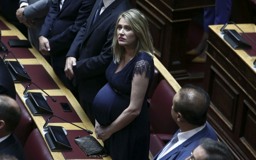 Γέννησε η βουλευτής Άννα Ευθυμίου – Το φύλο του μωρού (pic)