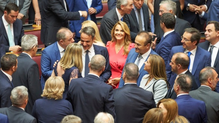 Nέα πρόσωπα το 40% των βουλευτών της ΝΔ