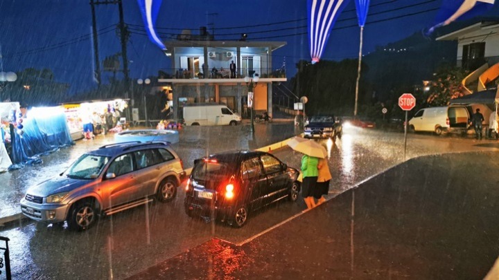 Σε κατάσταση έκτακτης ανάγκης πολιτικής προστασίας κηρύχθηκαν οι περιοχές που επλήγησαν από τα έντονα καιρικά φαινόμενα