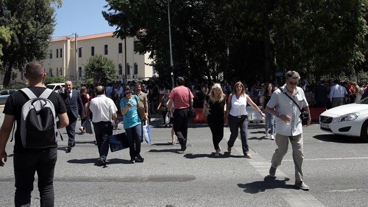 Σεισμός στην Αττική: Μικρές ζημιές στην Αθήνα