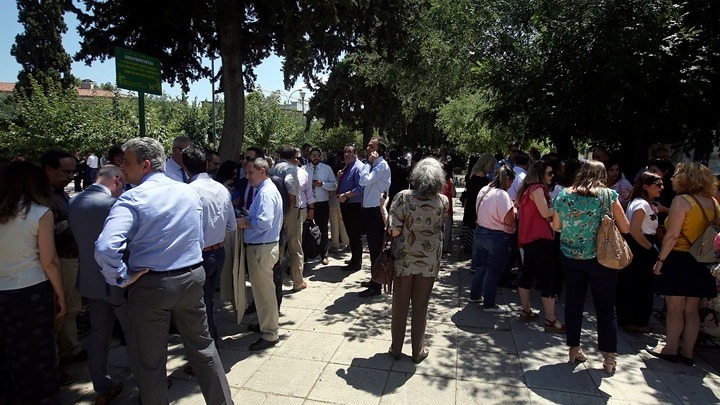 Σεισμός στην Αττική: Ενεργοποιήθηκαν οι διαδικασίες για την παροχή οποιασδήποτε βοήθειας από τις Ένοπλες Δυνάμεις προς τις αρμόδιες Αρχές