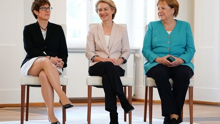 Ά. Μέρκελ: «Καλή είδηση» η εκλογή της Ούρσουλα φον ντερ Λάιεν