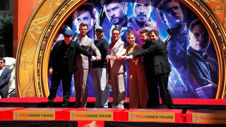 Συγχαρητήρια από τον Τζέιμς Κάμερον στους “Avengers”