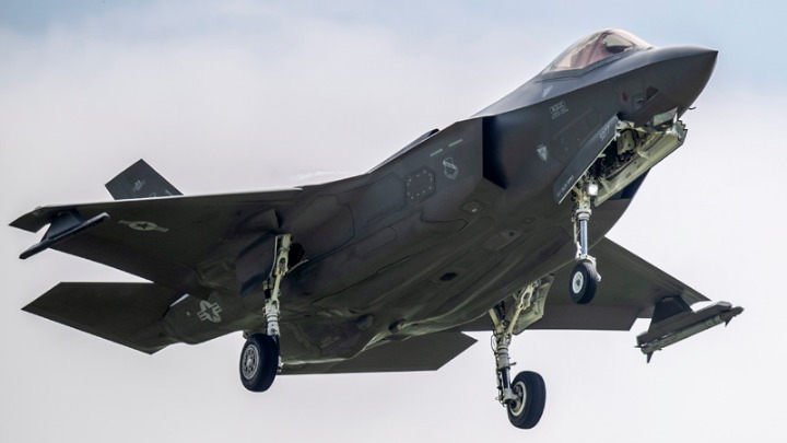Σε αναζήτηση νέων προμηθευτών για τα F-35 η Lockheed Martin