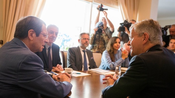 Τις προκλήσεις της Τουρκίας και την προσπάθεια στο Κυπριακό έθεσε ο πρόεδρος Αναστασιάδης στον Ζαν Πιέρ Λακρουά