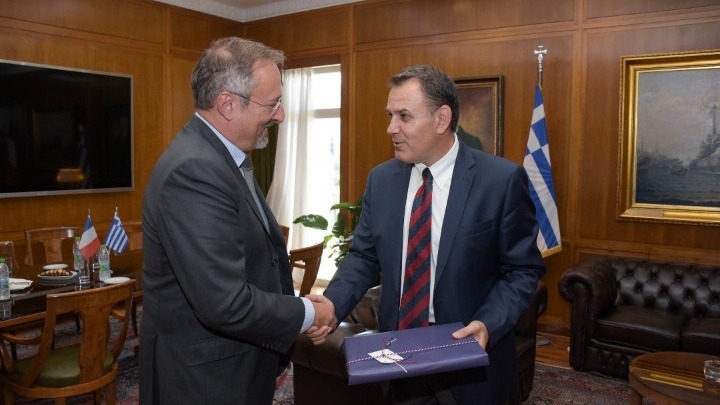 Συνάντηση Ν. Παναγιωτόπουλου με τον Γάλλο πρέσβη