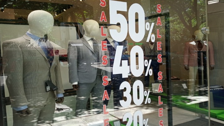 Δεν είναι ικανοποιημένοι από την κίνηση στην αγορά κατά τις θερινές εκπτώσεις οι έμποροι της Θεσσαλονίκης