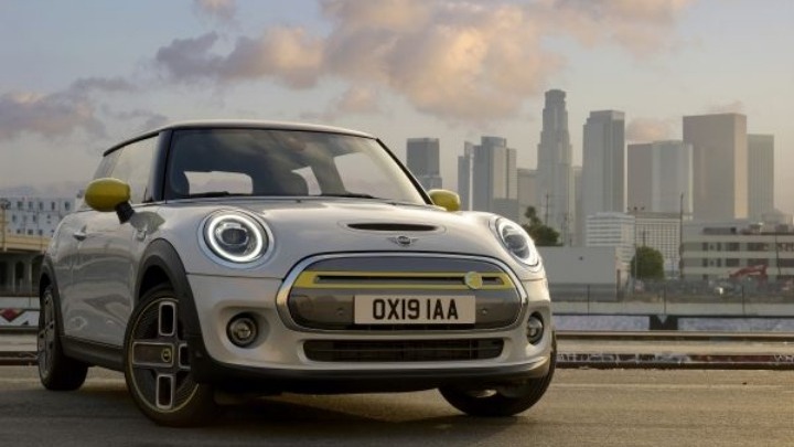Με νέα φιλοσοφία το νέο ηλεκτροκίνητο MINI Cooper SE