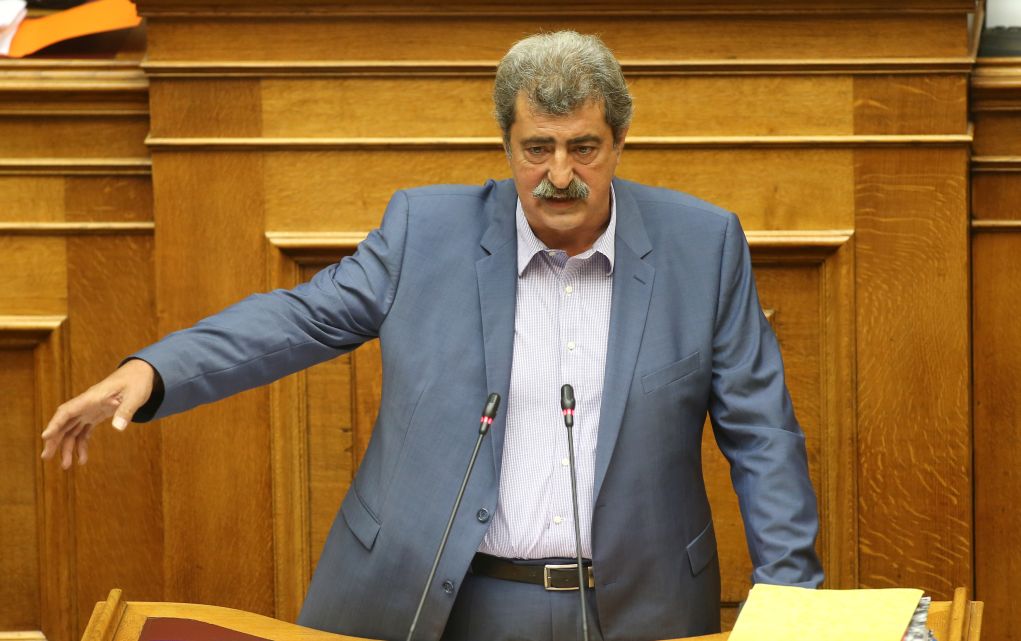 Πολάκης: «Για δες χαρά που κάνουν που φέρνουν τα μονοκλωνικά. Ανίκανοι και διεφθαρμένοι»